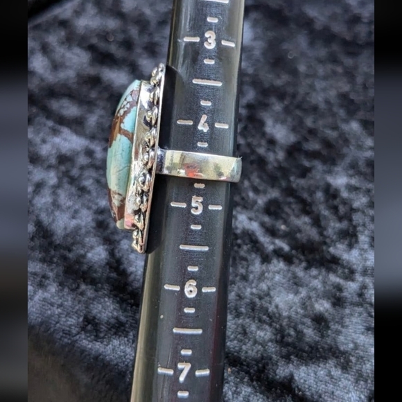 Handcrafted Oval Turquoise Ring - Picture 4 of 11